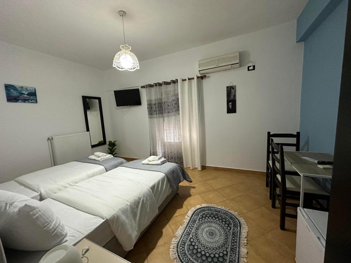Guest House Krishen Përmet Eksteriør billede